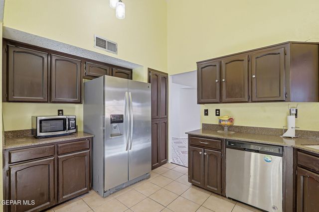 11132 NORTHFIELD Avenue, El Paso, TX 79936