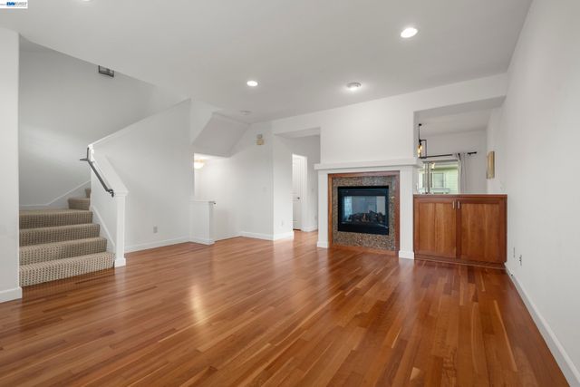 651 Macarthur Blvd, San Leandro, CA 94577