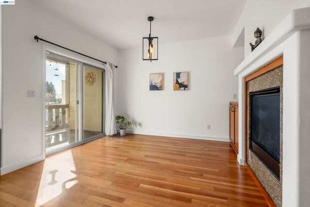 651 Macarthur Blvd, San Leandro, CA 94577