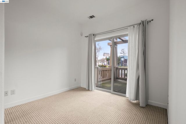 651 Macarthur Blvd, San Leandro, CA 94577