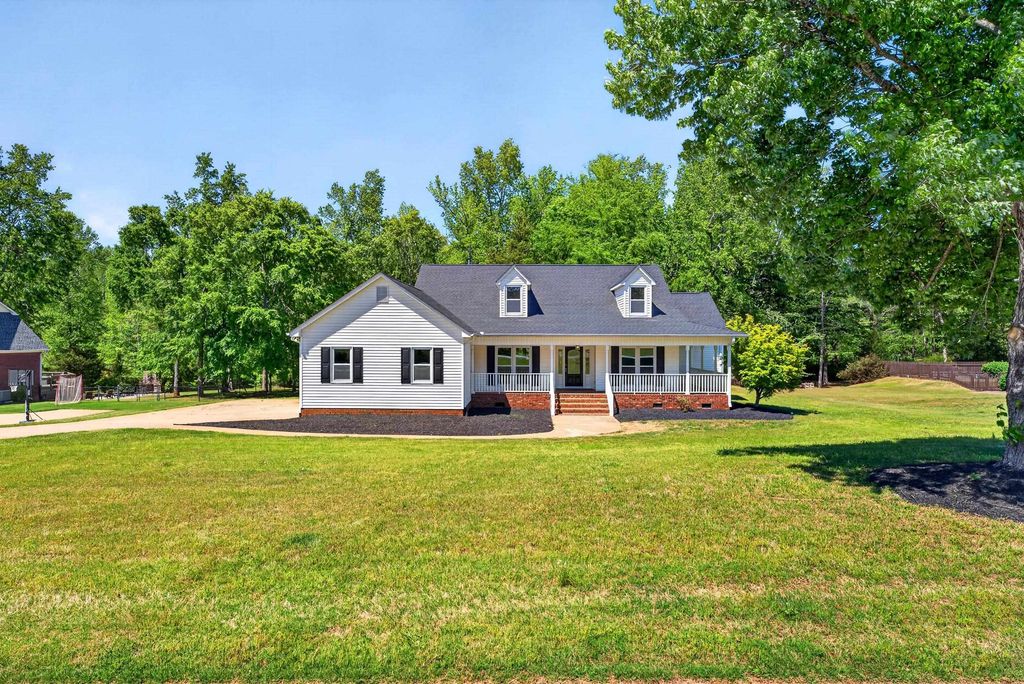 551 Moores Crossing Crossing, Roebuck, SC 29376