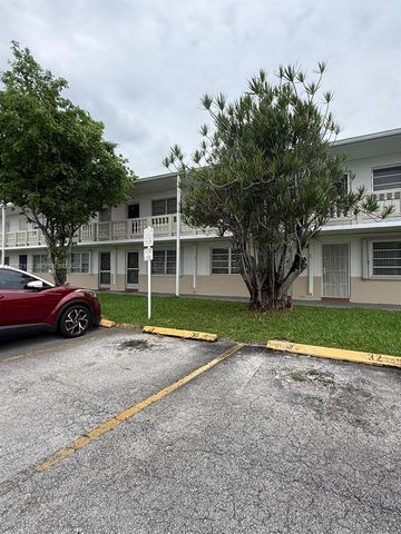 20210 NE 2nd Ave V4, Miami Gardens, FL 33179