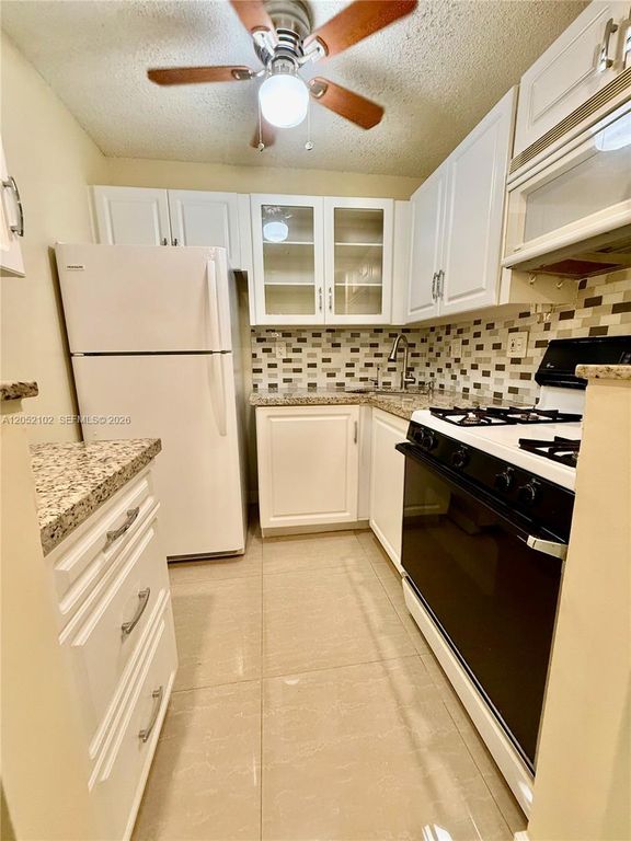 20210 NE 2nd Ave V4, Miami Gardens, FL 33179