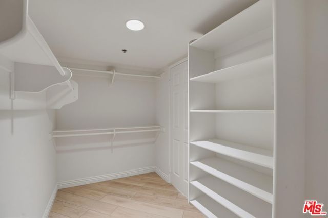 675 Oak Run Trail TL301, Oak Park, CA 91377