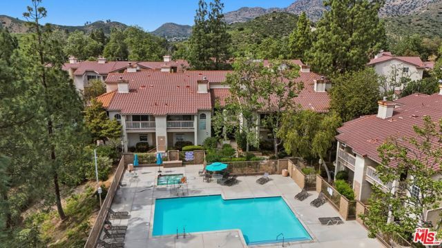 675 Oak Run Trail TL301, Oak Park, CA 91377
