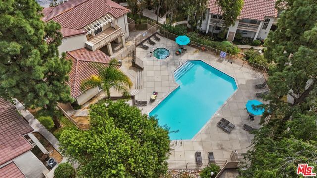 675 Oak Run Trail TL301, Oak Park, CA 91377