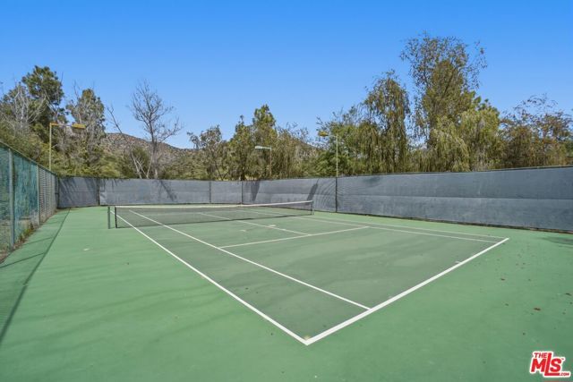 675 Oak Run Trail TL301, Oak Park, CA 91377