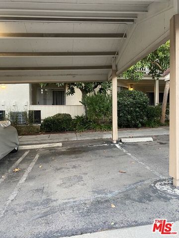 675 Oak Run Trail TL301, Oak Park, CA 91377