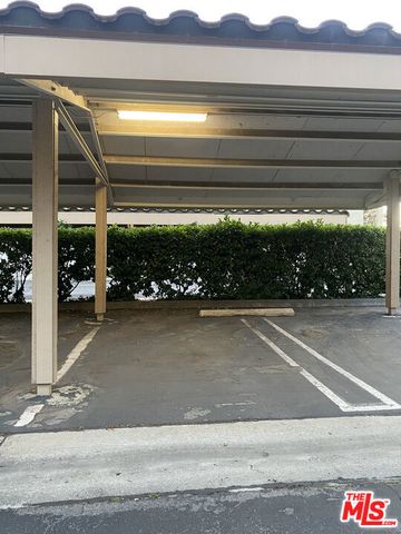 675 Oak Run Trail TL301, Oak Park, CA 91377