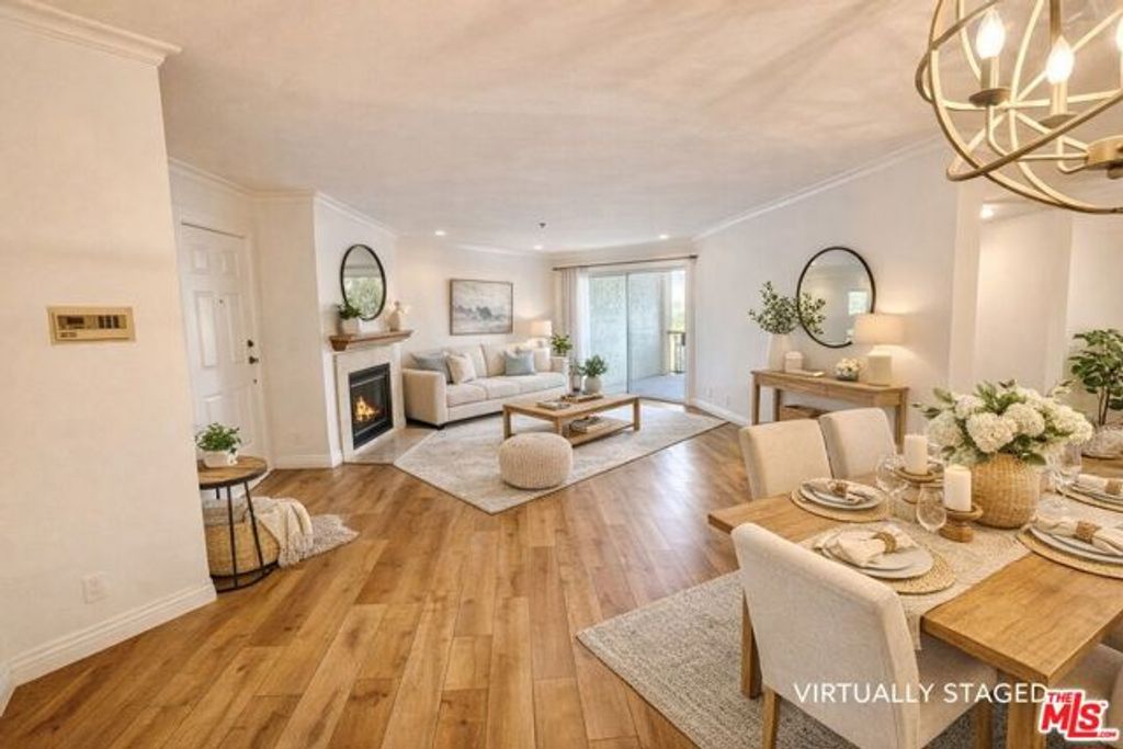 675 Oak Run Trail TL301, Oak Park, CA 91377