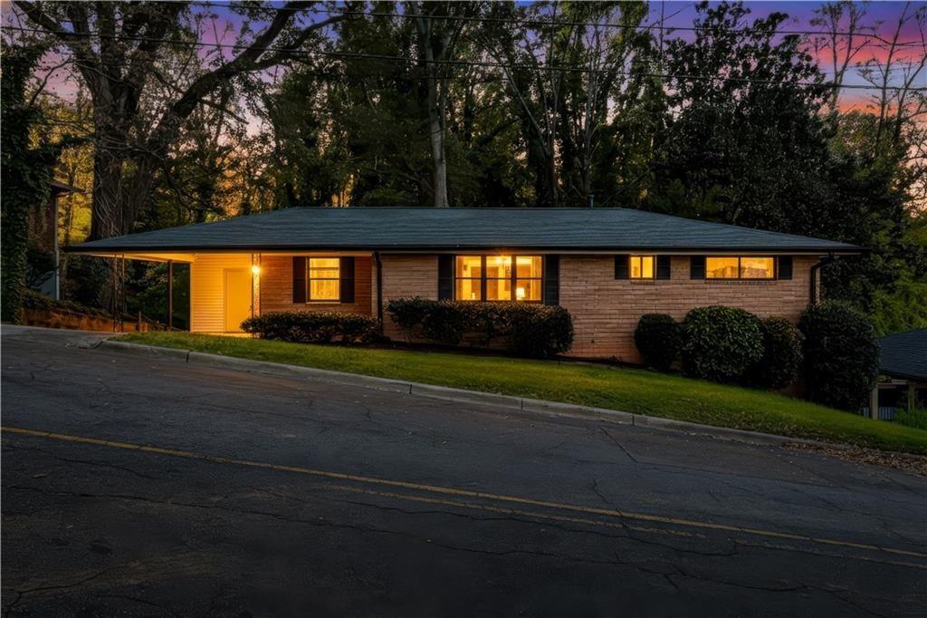 549 Park Street Place, Gainesville, GA 30501