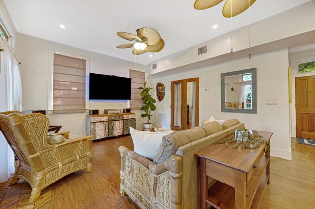 19611 Tequesta St Street, Sugarloaf Key, FL 33042