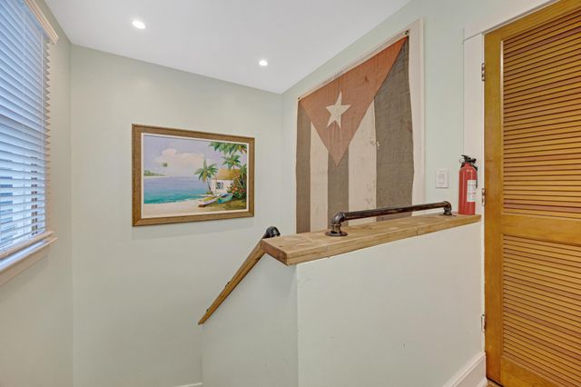 19611 Tequesta St Street, Sugarloaf Key, FL 33042