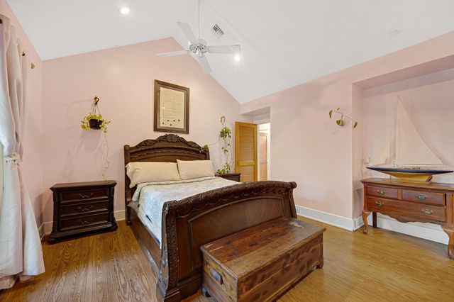 19611 Tequesta St Street, Sugarloaf Key, FL 33042