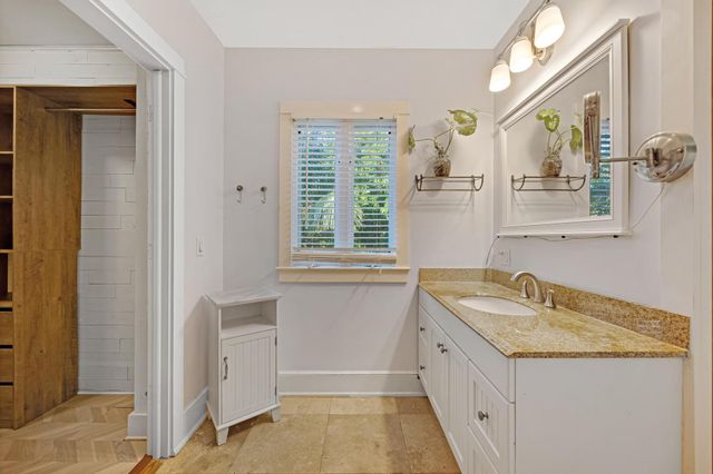 19611 Tequesta St Street, Sugarloaf Key, FL 33042