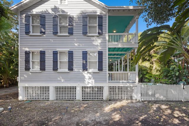 19611 Tequesta St Street, Sugarloaf Key, FL 33042