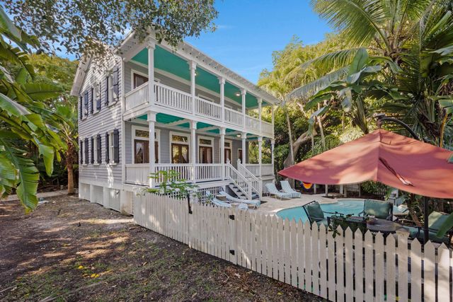 19611 Tequesta St Street, Sugarloaf Key, FL 33042