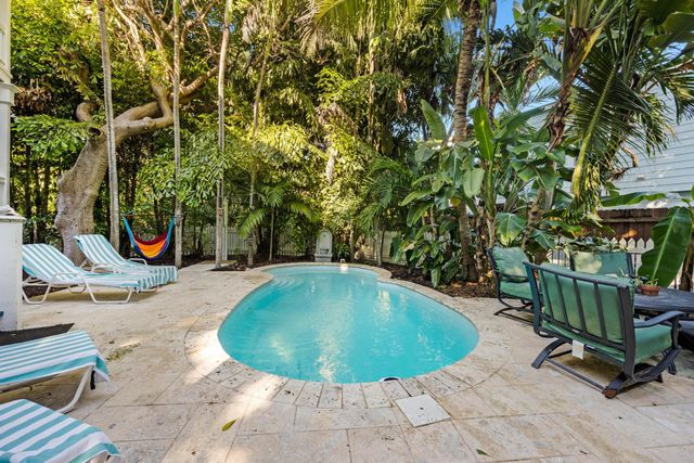 19611 Tequesta St Street, Sugarloaf Key, FL 33042