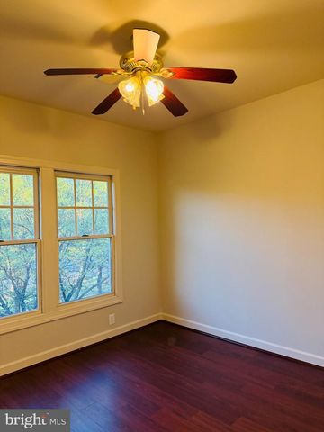 25352 HERRING CREEK DR, Chantilly, VA 20152