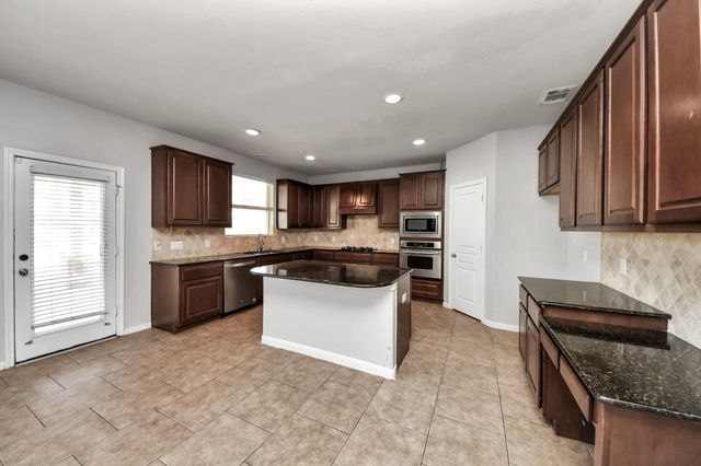 18330 Enchanted Rock Trail, Humble, TX 77346