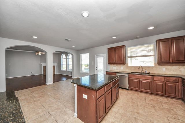 18330 Enchanted Rock Trail, Humble, TX 77346
