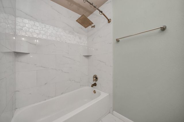 18330 Enchanted Rock Trail, Humble, TX 77346