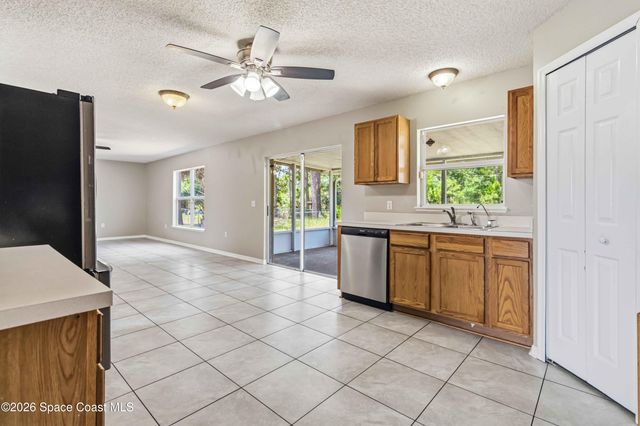 1156 Camas Avenue NW, Palm Bay, FL 32907