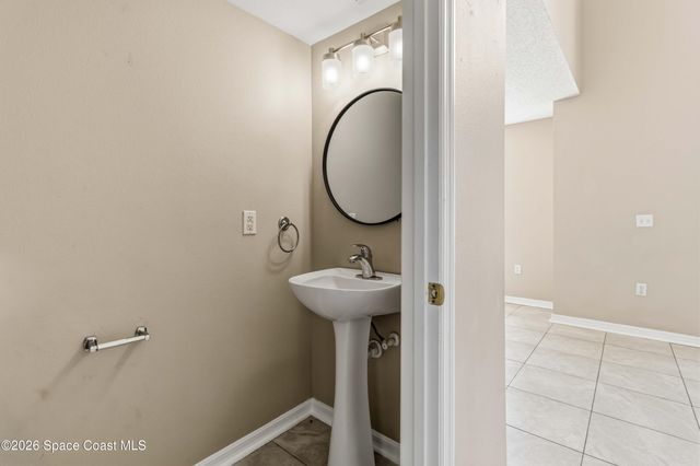 1156 Camas Avenue NW, Palm Bay, FL 32907