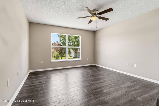 1156 Camas Avenue NW, Palm Bay, FL 32907