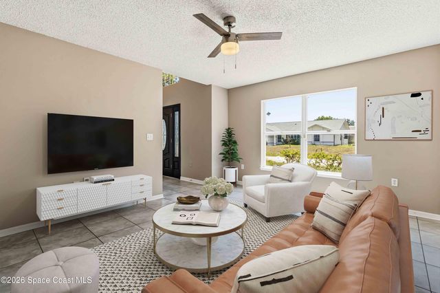 1156 Camas Avenue NW, Palm Bay, FL 32907