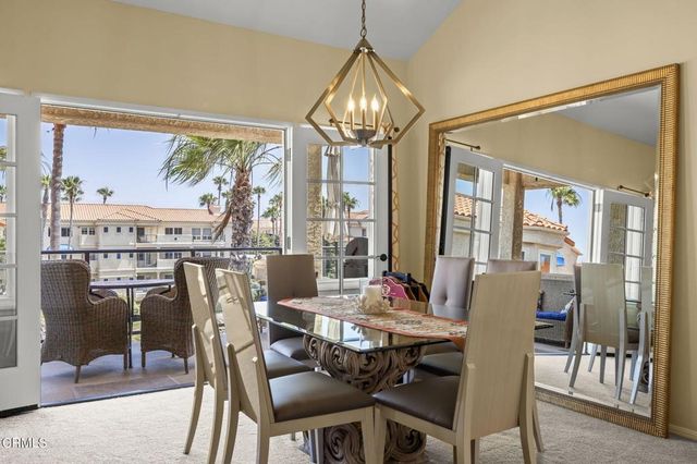 1737 Emerald Isle Way, Oxnard, CA 93035