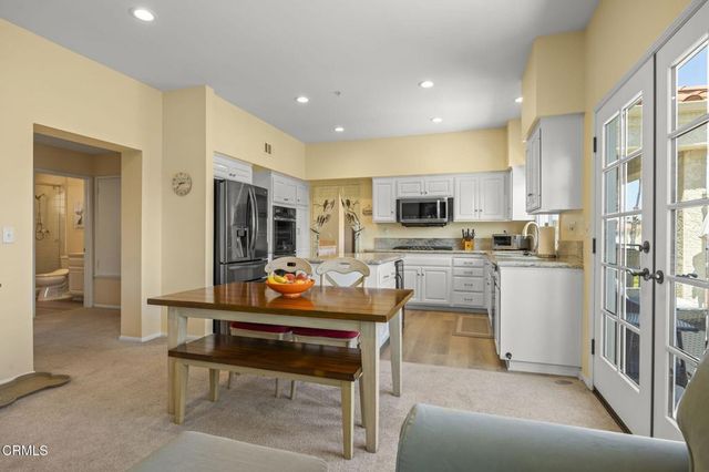 1737 Emerald Isle Way, Oxnard, CA 93035