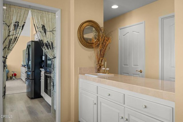1737 Emerald Isle Way, Oxnard, CA 93035