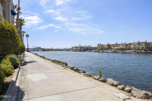 1737 Emerald Isle Way, Oxnard, CA 93035