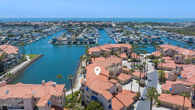 1737 Emerald Isle Way, Oxnard, CA 93035