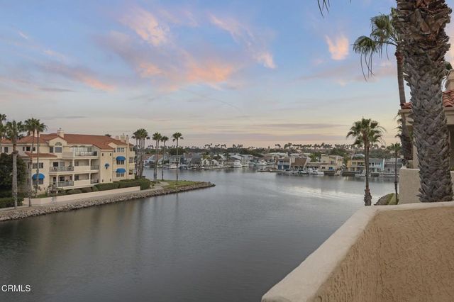 1737 Emerald Isle Way, Oxnard, CA 93035