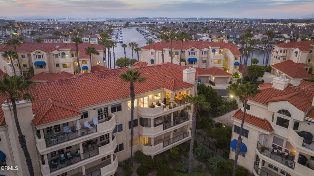 1737 Emerald Isle Way, Oxnard, CA 93035