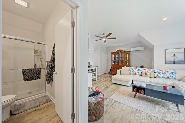 1483 Hopewell Church Road, Catawba, NC 28609