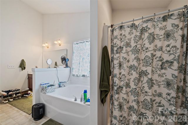 1483 Hopewell Church Road, Catawba, NC 28609