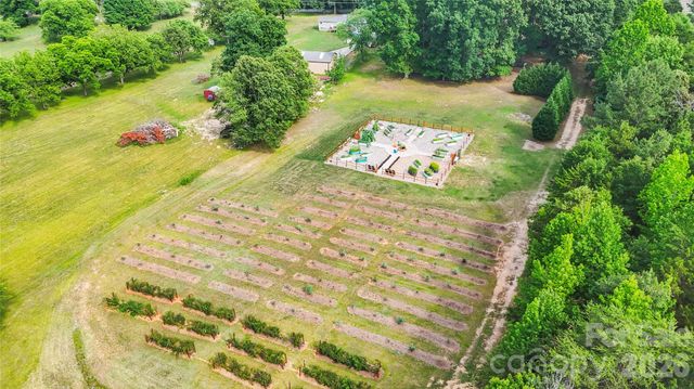 1483 Hopewell Church Road, Catawba, NC 28609