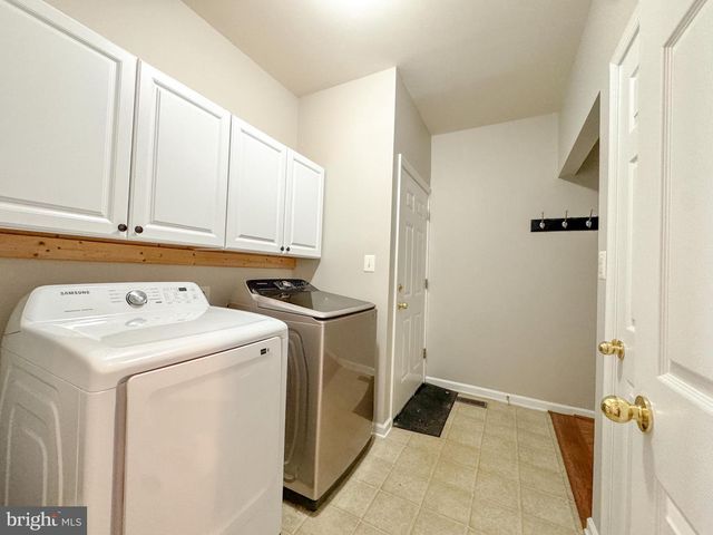 1404 GRAHAM DR, Fredericksburg, VA 22401