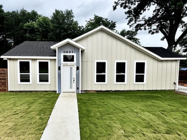 3801 Carpenter Avenue, Dallas, TX 75210