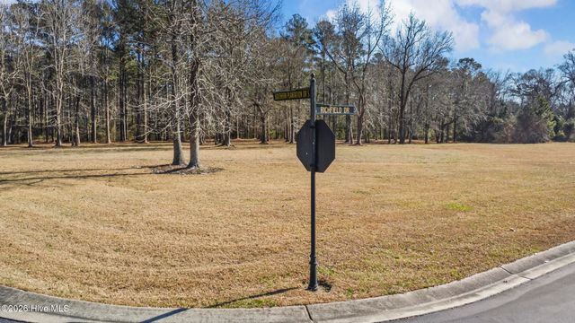 17 Richfield Drive, Oriental, NC 28571