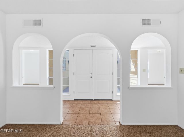 2600 GENE LITTLER Drive, El Paso, TX 79936