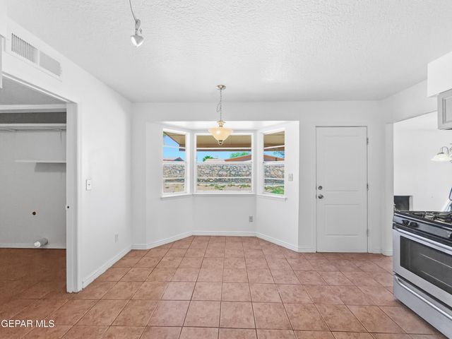 2600 GENE LITTLER Drive, El Paso, TX 79936