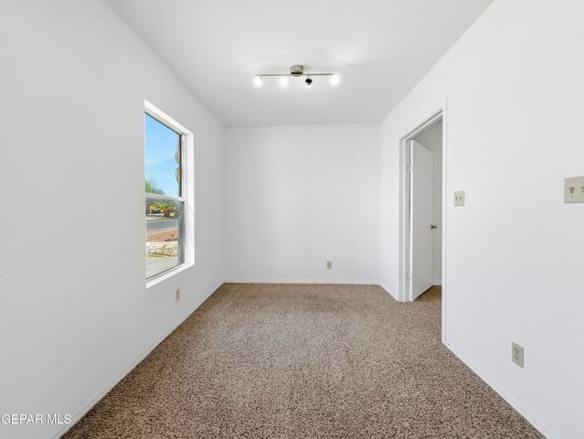 2600 GENE LITTLER Drive, El Paso, TX 79936