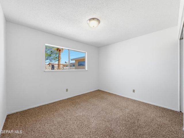 2600 GENE LITTLER Drive, El Paso, TX 79936