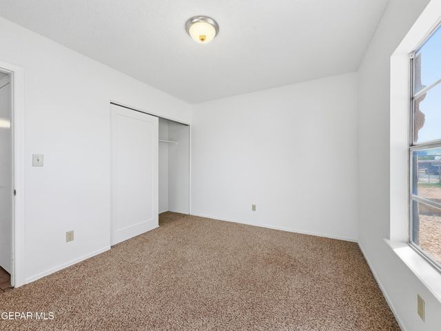 2600 GENE LITTLER Drive, El Paso, TX 79936