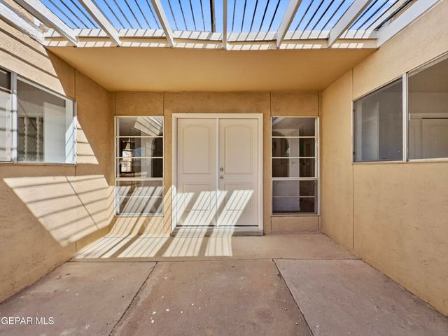 2600 GENE LITTLER Drive, El Paso, TX 79936