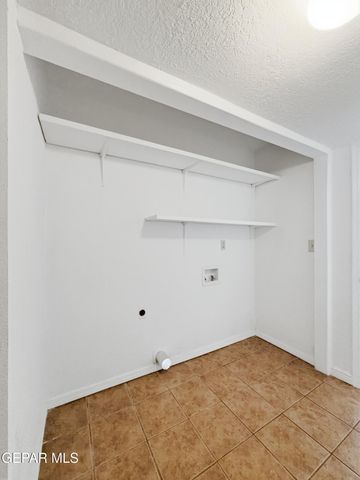 2600 GENE LITTLER Drive, El Paso, TX 79936